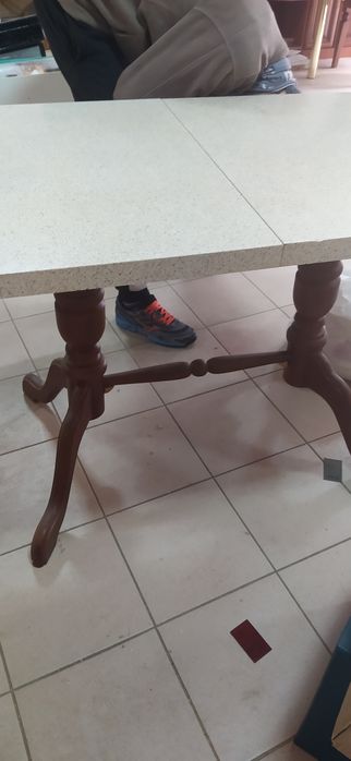 Стіл кухонний розкладний стіл в гарному стані!