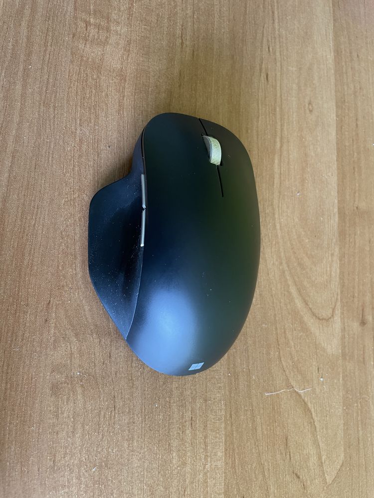 Microsoft Ergonomic Mouse