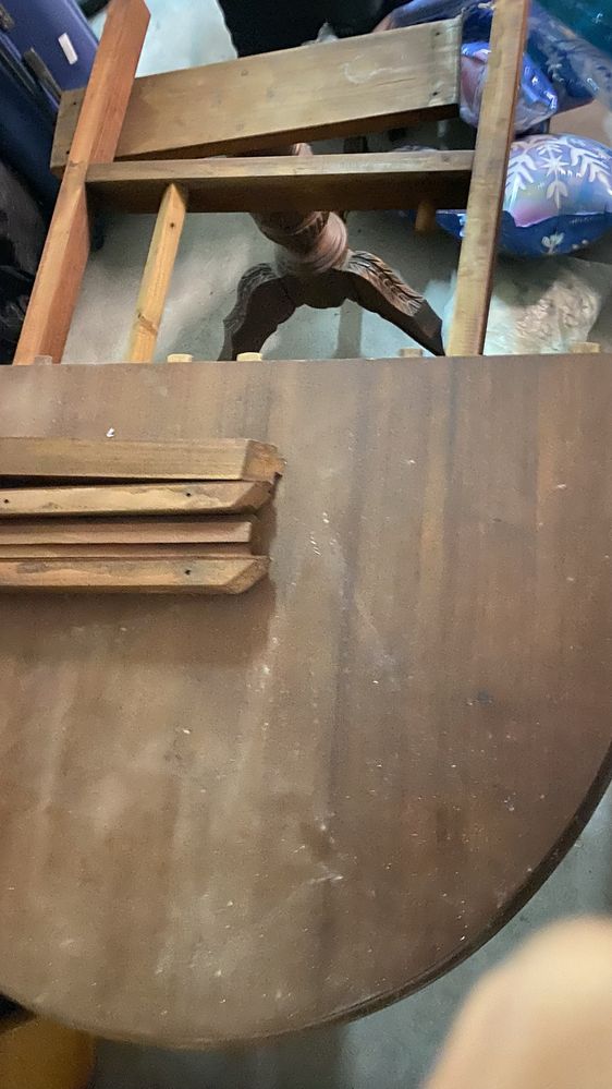 Mesa de jantar (dismantled)