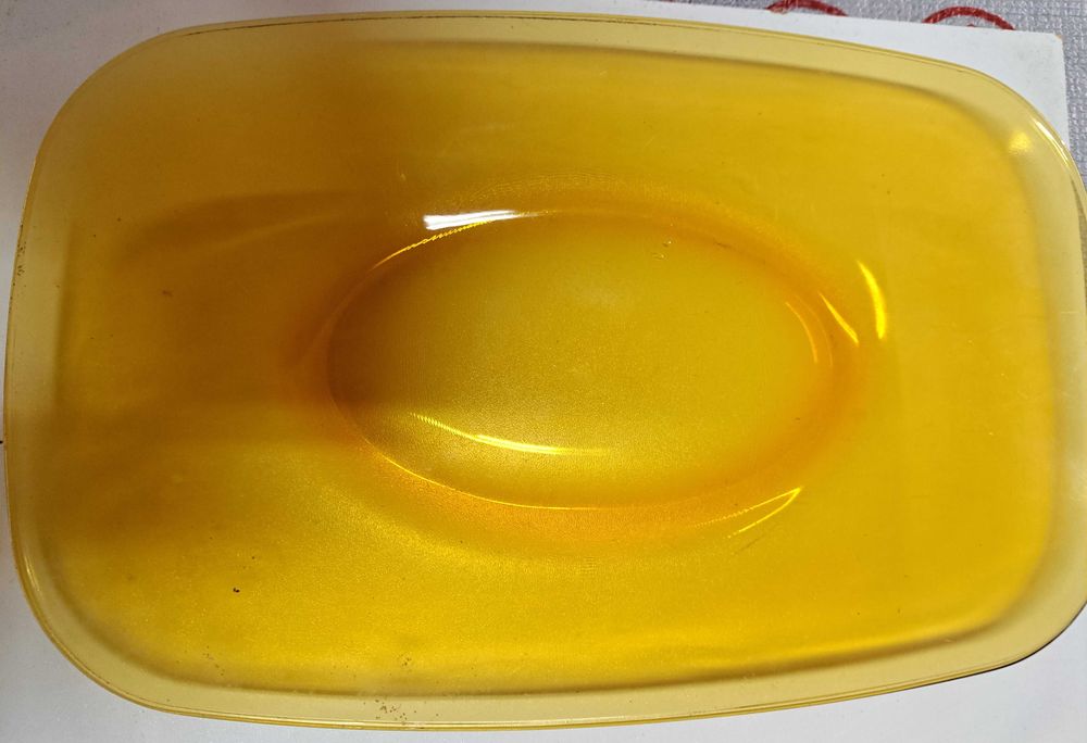 Travessa em pyrex castanho