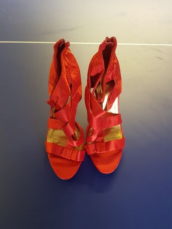 Szpilki buty czerwone 39 nowe hm