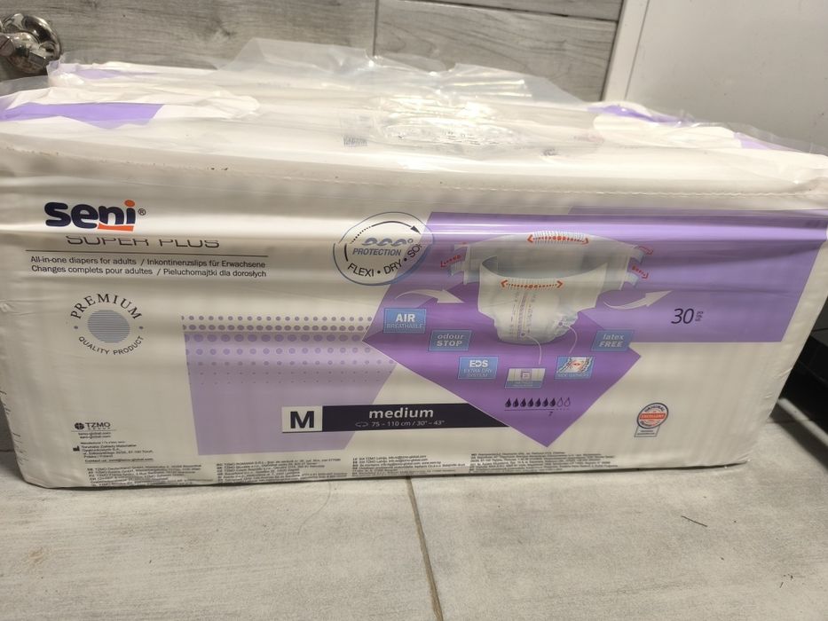 Pieluchomajtki  Super Seni  plus M