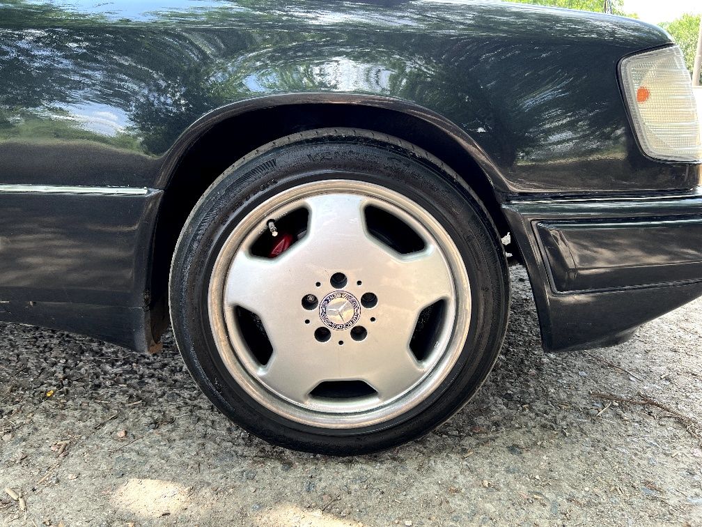Mercedes-Benz Е124 4.2 1992