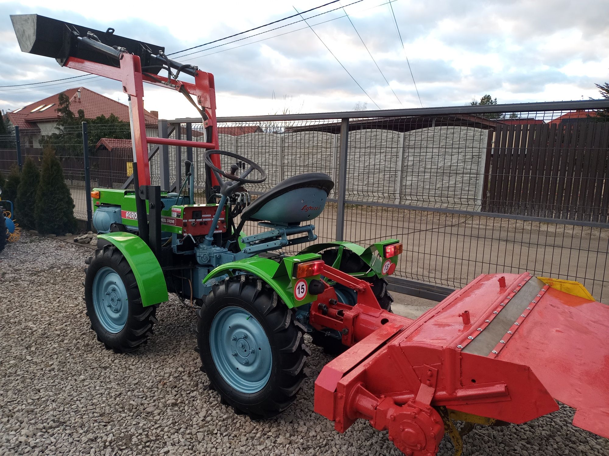 Traktorek Ogrodniczy 4x4 agrozet MiniŁadowarka Ciągniczek