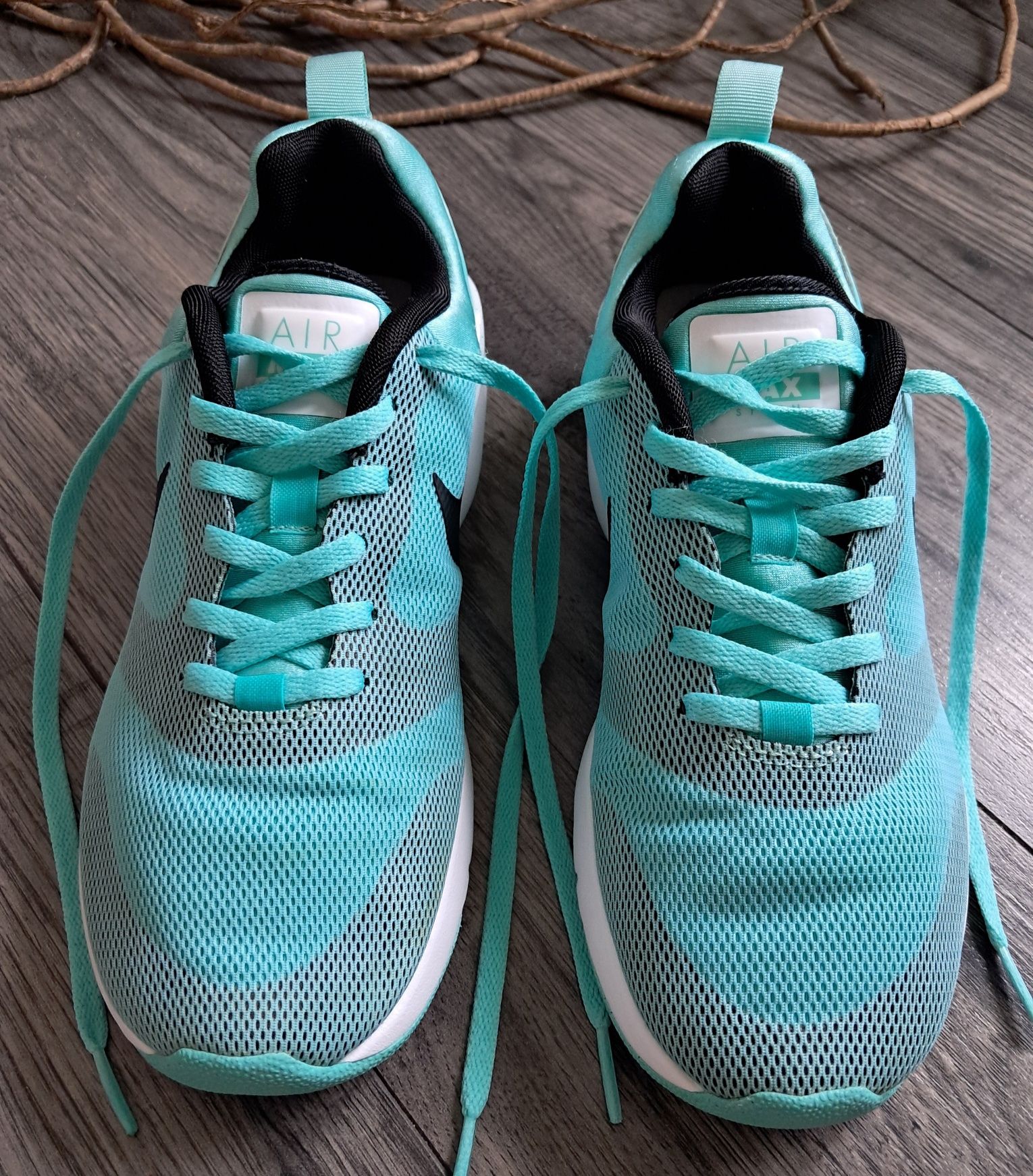 Кросівки NIKE AirMax Siren (р.36)