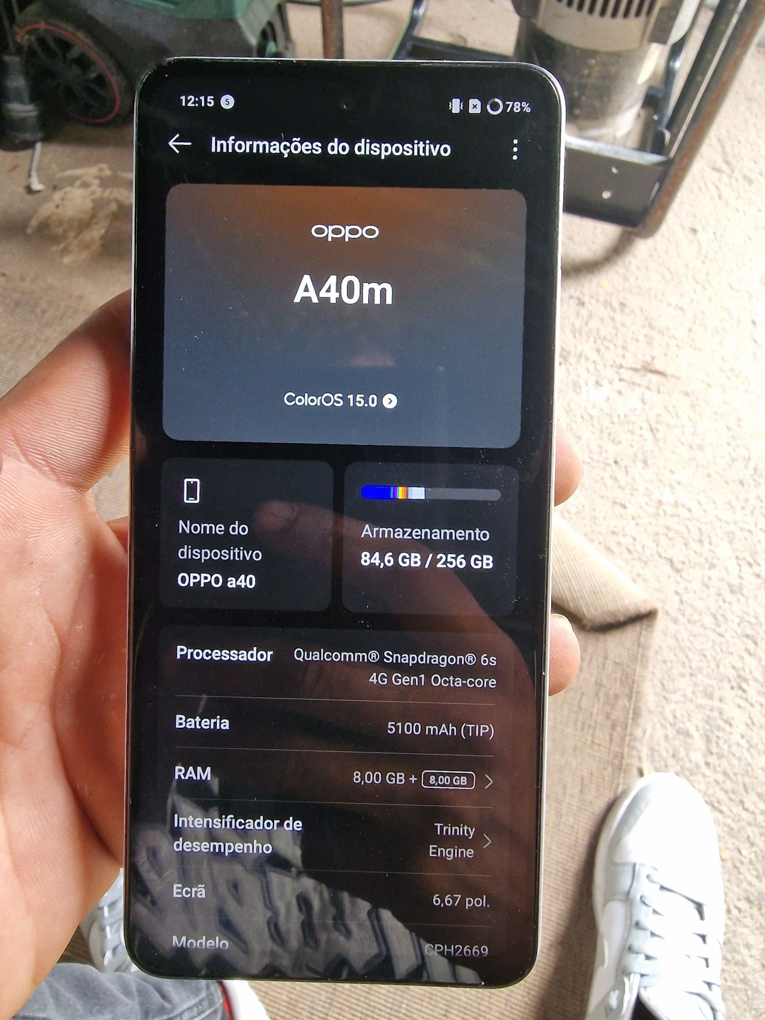 Oppo a40.       .