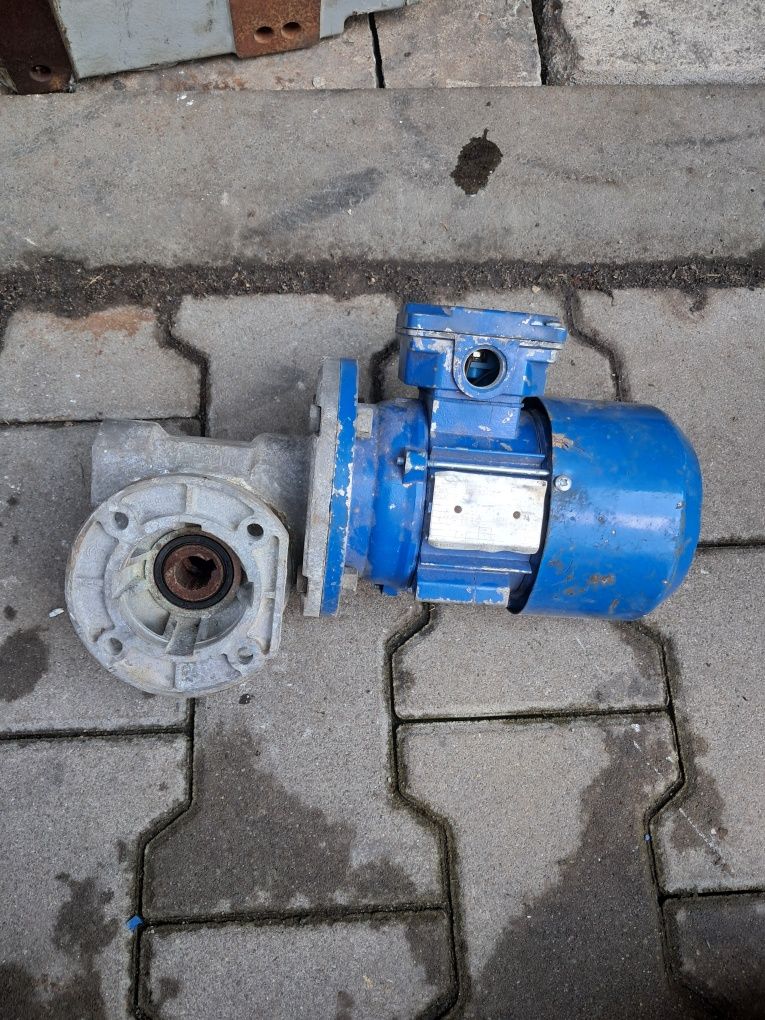 Okazja motoreduktor 0.18kw 39obr