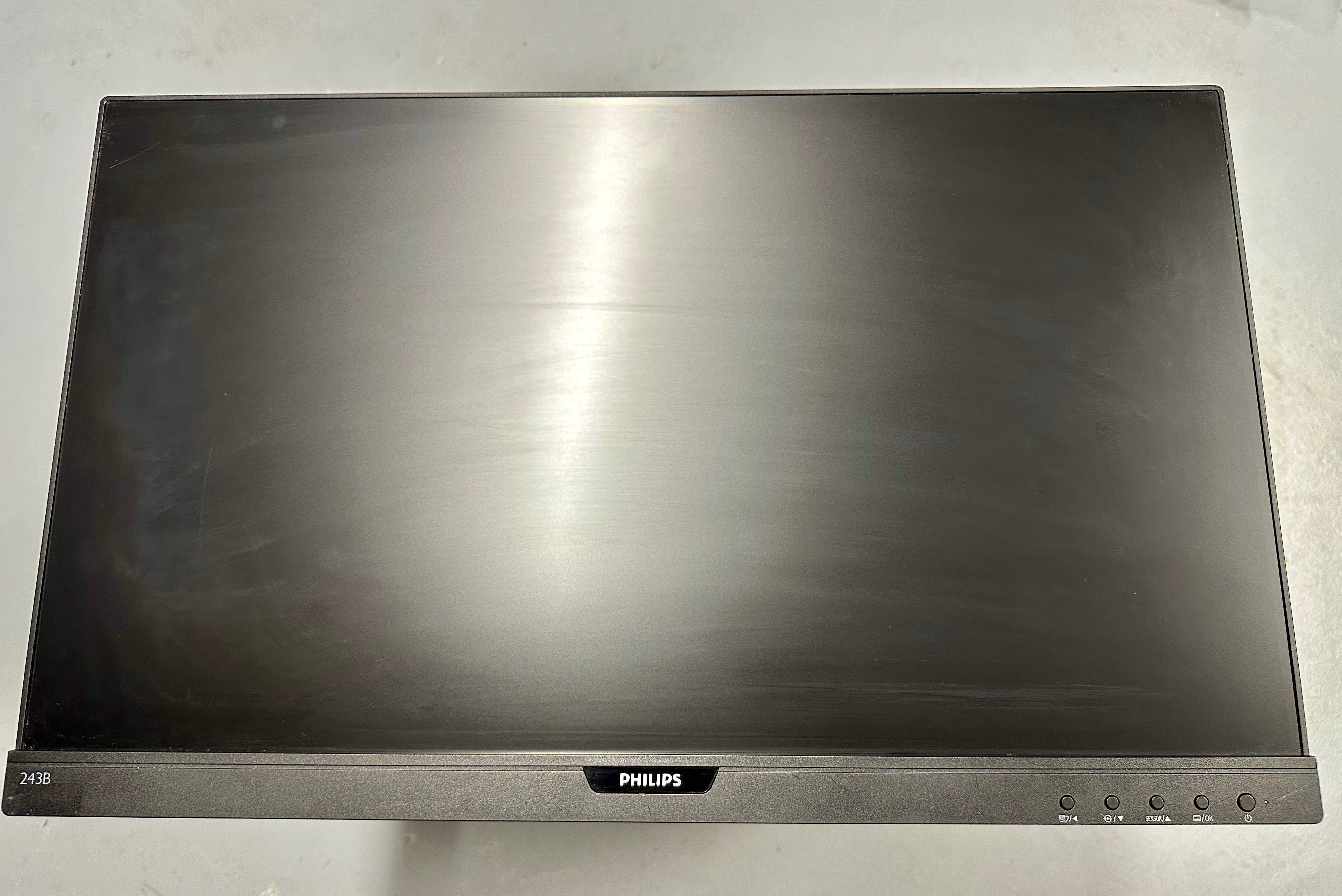 Monitor Philips 241B7Q + Philips 243B9
