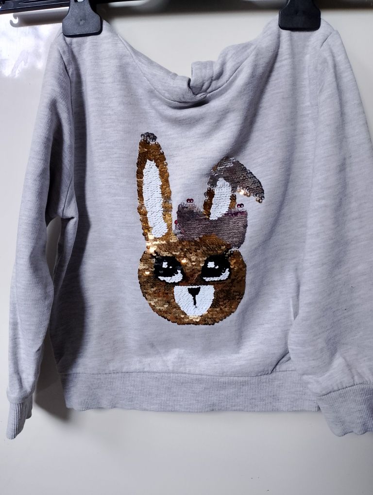 Bluza z cekinowym króliczkiem