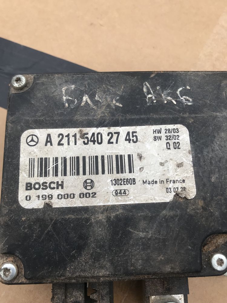 Блок управления ДВС Модуль аккумулятора Mercedes W211 A2115402745