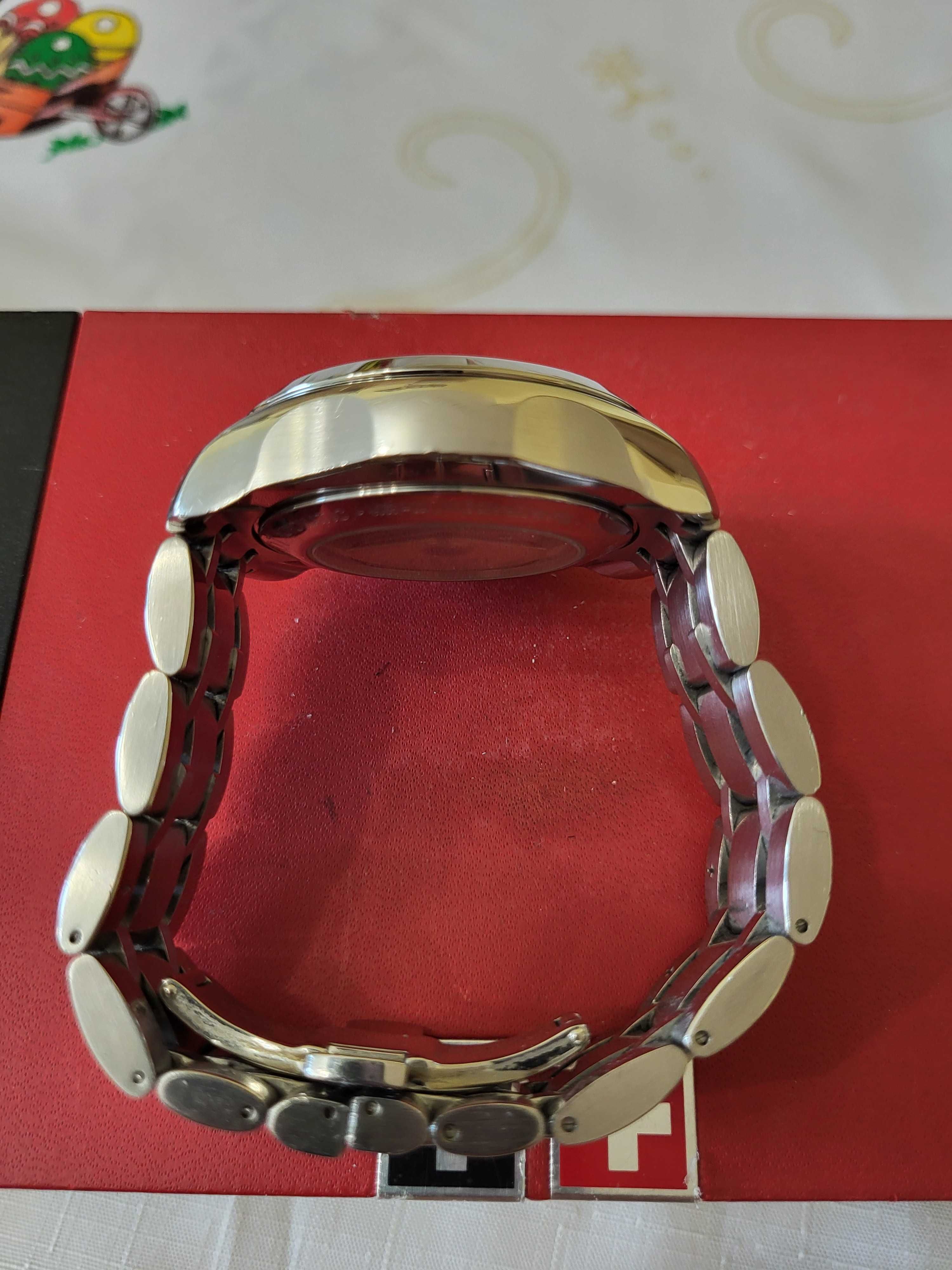 Tissot Couturier automatic chronograph ETA 25 jewels,  VALJOUX 7750