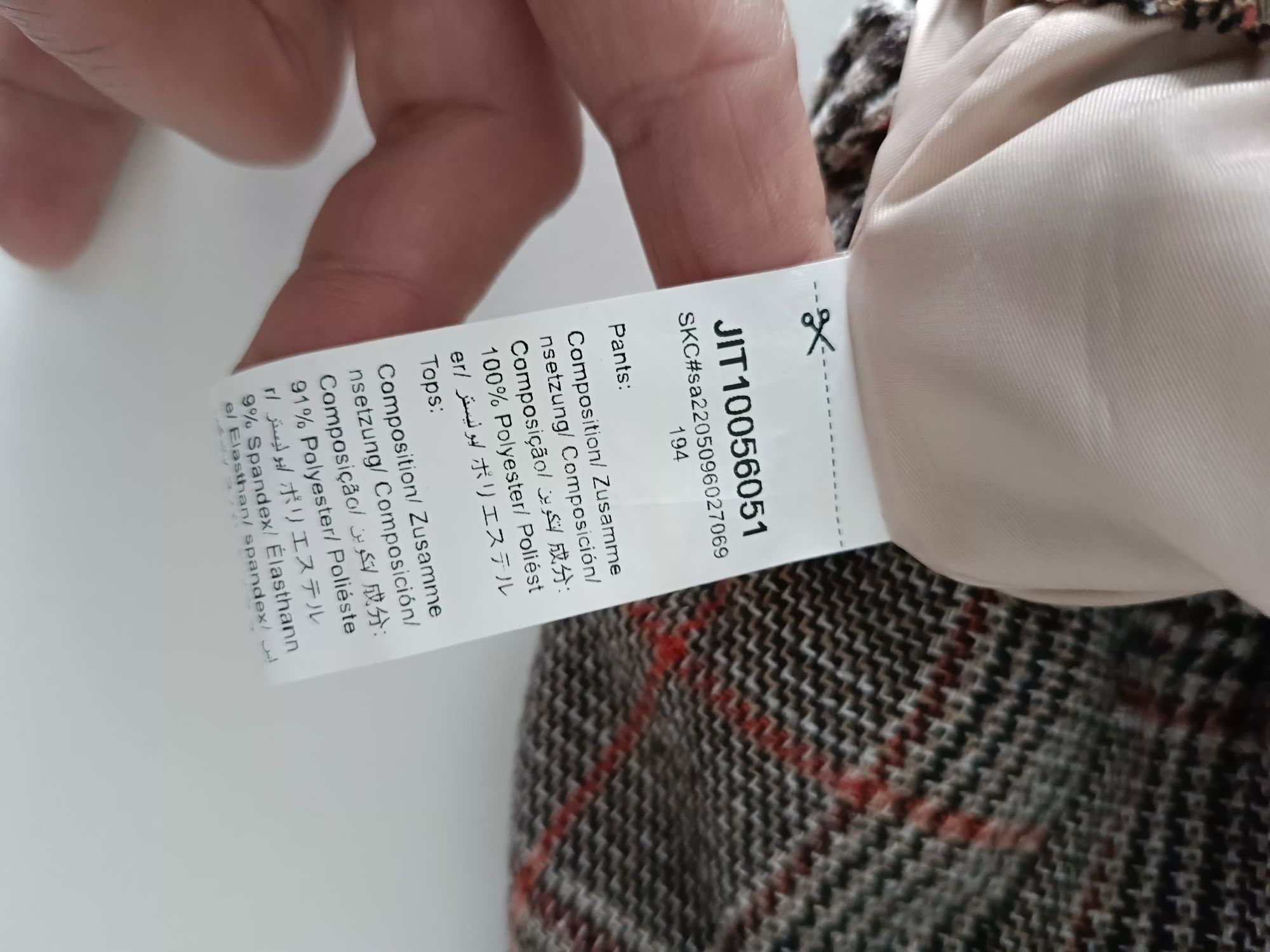Spodenki w kratkę rozmiar 92
