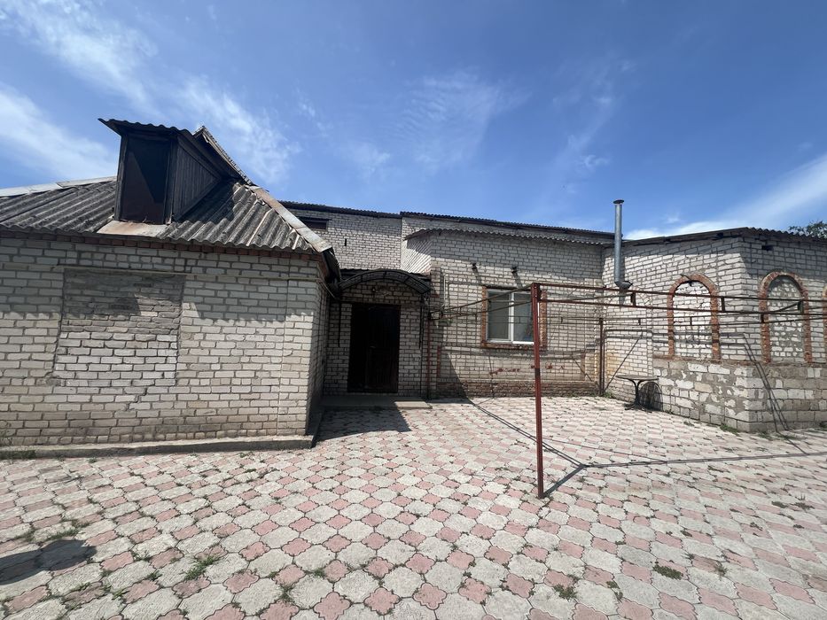Продам будинок село Широке ( Інгулець). Є- відновлення .