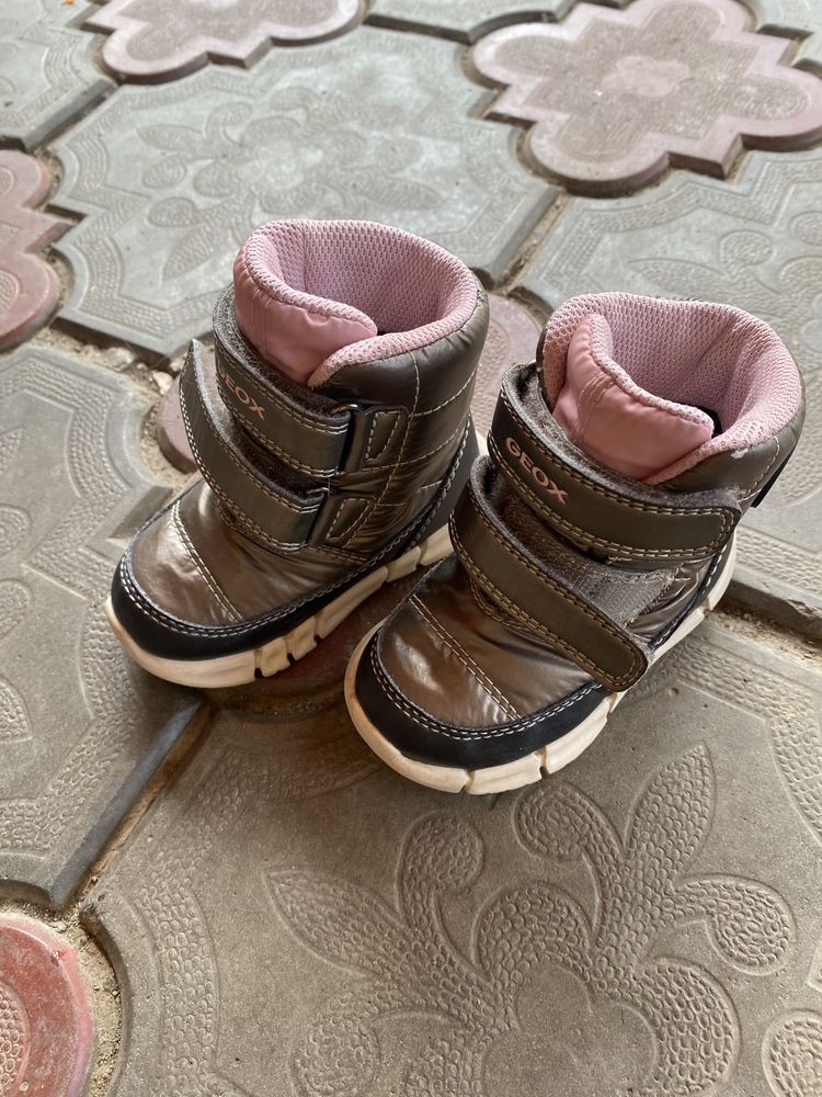 Дитячі зимові черевики Geox ботинки взуття обувь