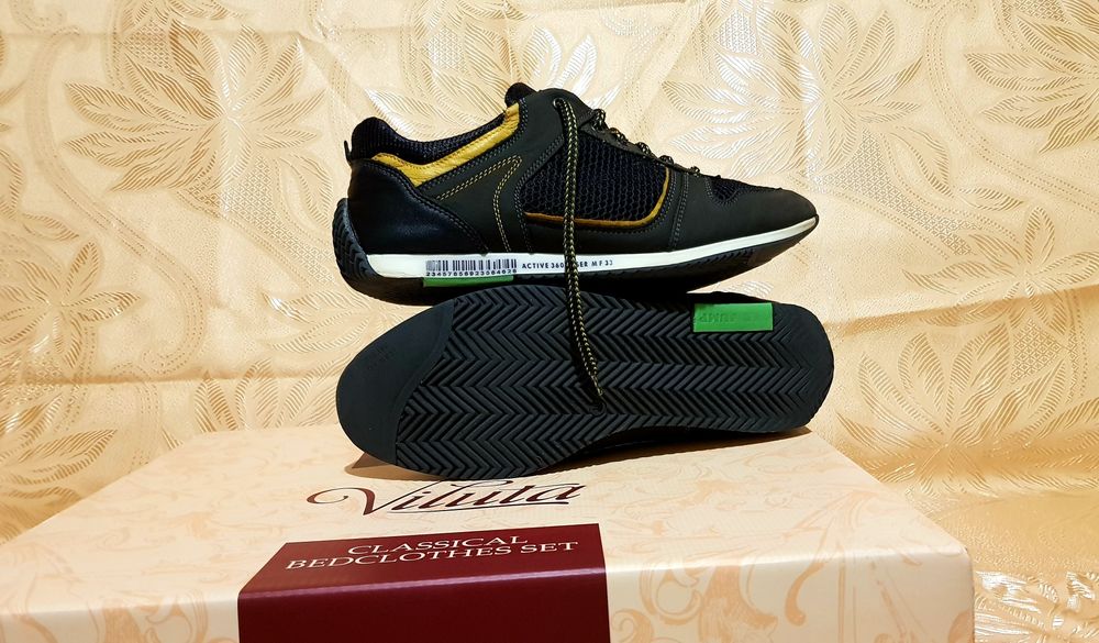 Спортивные кроссовки MIDA размер 40