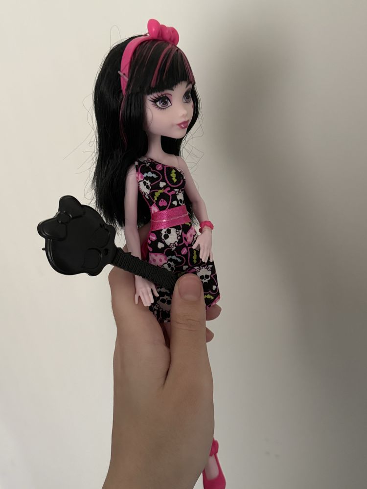 Лялька Monster high Дракулаура г2 з серії how do you boo