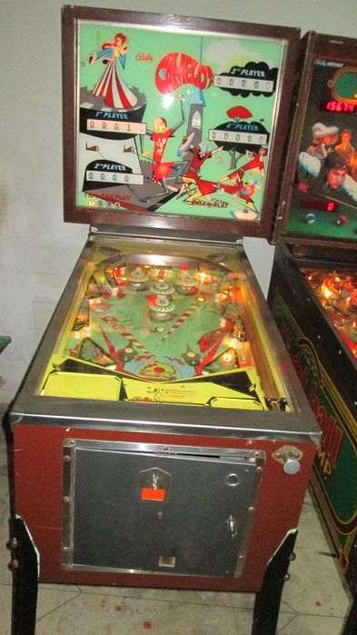 Flipper-Bally-Camelot-ano-1969-