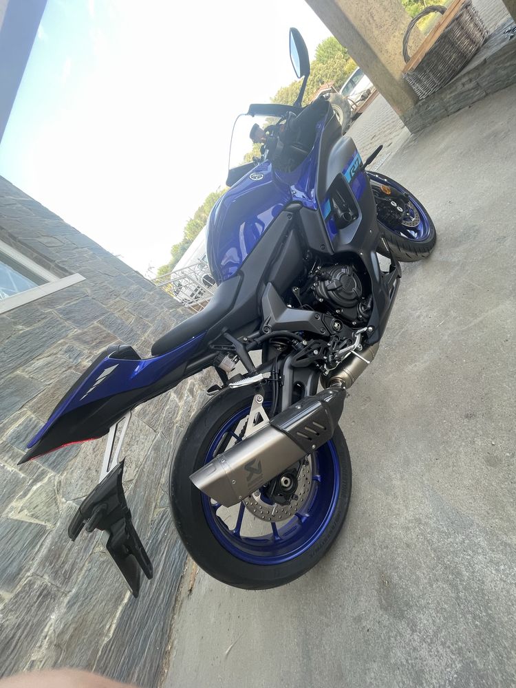 Yahama R7 com extras
