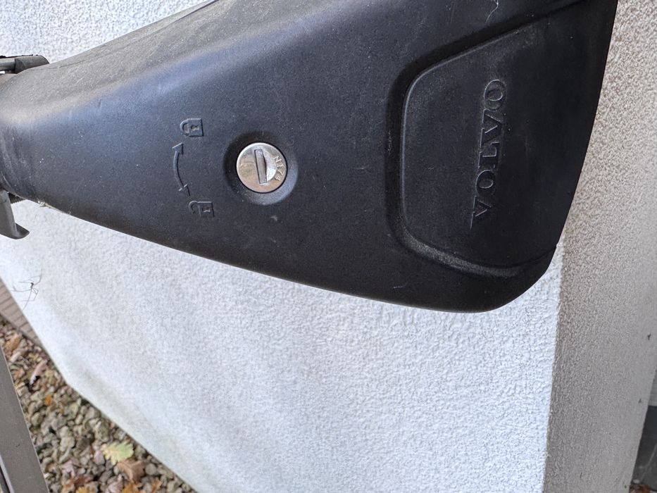 Bagaznik do volvo s60 - baza oryginalne plus 4 x rowerowy