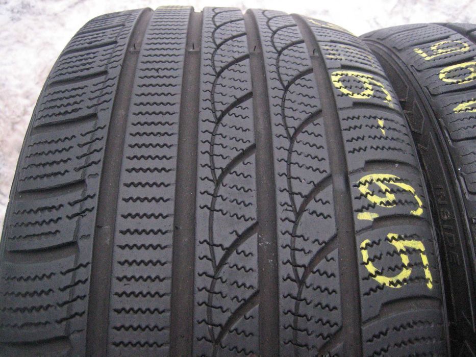 255/35 R19 96V XL Tracmax Ice-PlusS210 зима 2штуки