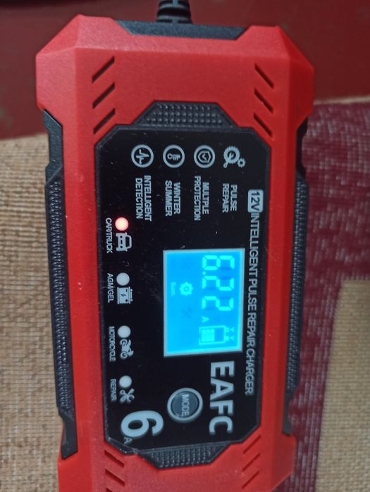 Зарядний пристрій автомобільний "Таня"  H-6CS 6 Ампер