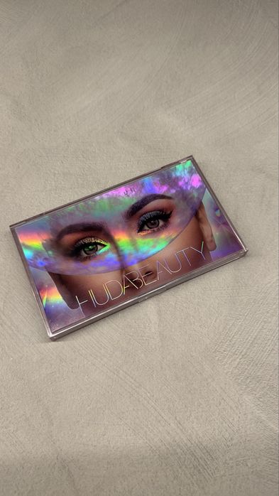huda beauty Mercury Retrograde palette paletka