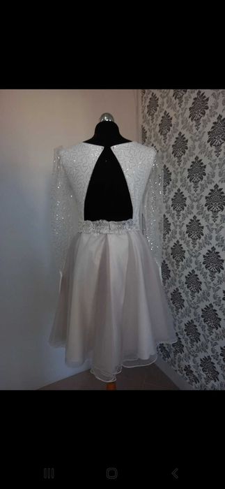 Krotka srebrna sukienka