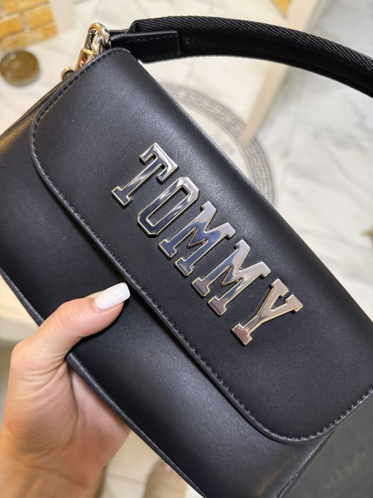 Сумка Tommy Hilfiger