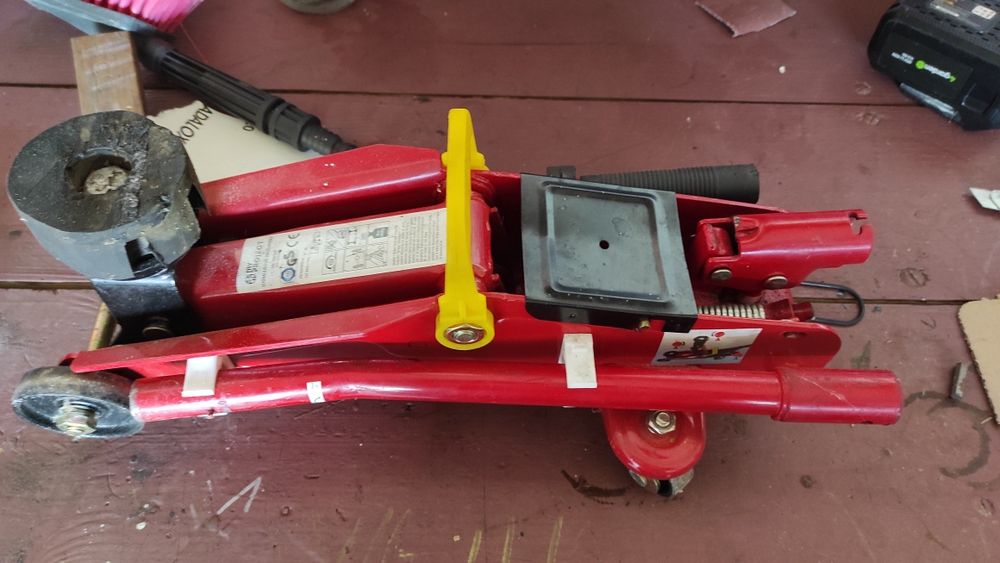 Podnośnik samochodowy