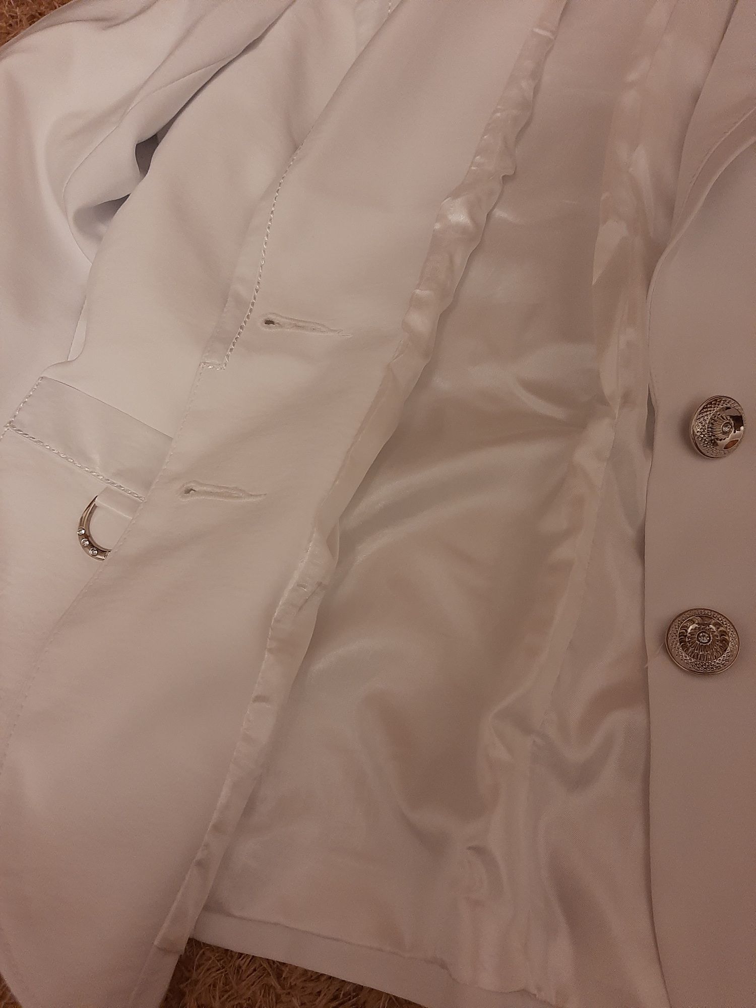 Conjunto branco cerimónia:calças,top,saia,casaco