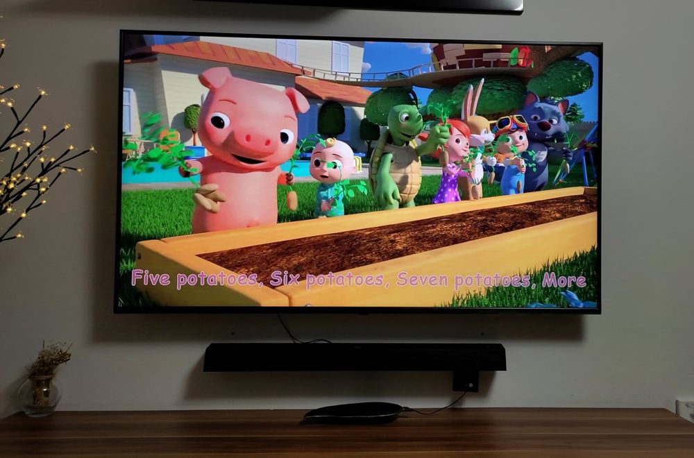 Терміново 55" , 4K, SMART TV, YouTube, Bluetooth