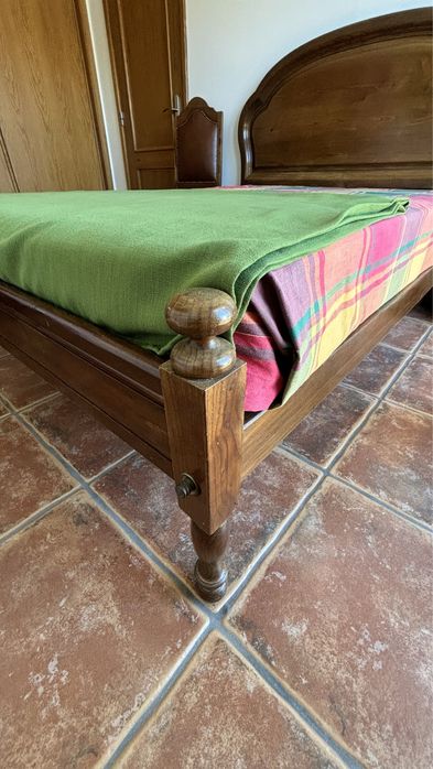 Conjunto de quarto completo em madeira maciça de carvalho