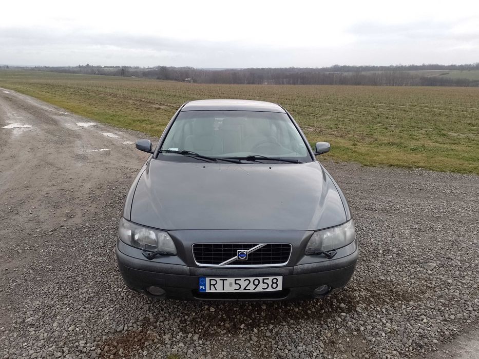 VOLVO S60 2.4 Benzyna