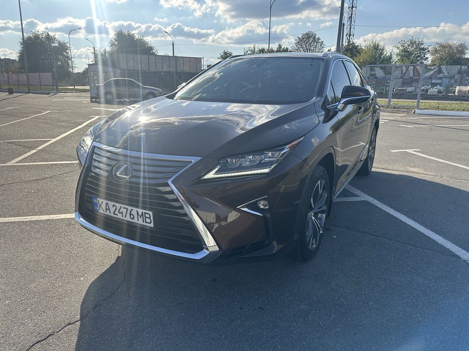 Продам Lexus RX300 2018 года