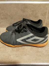 Buty halówki Umbro 35,5