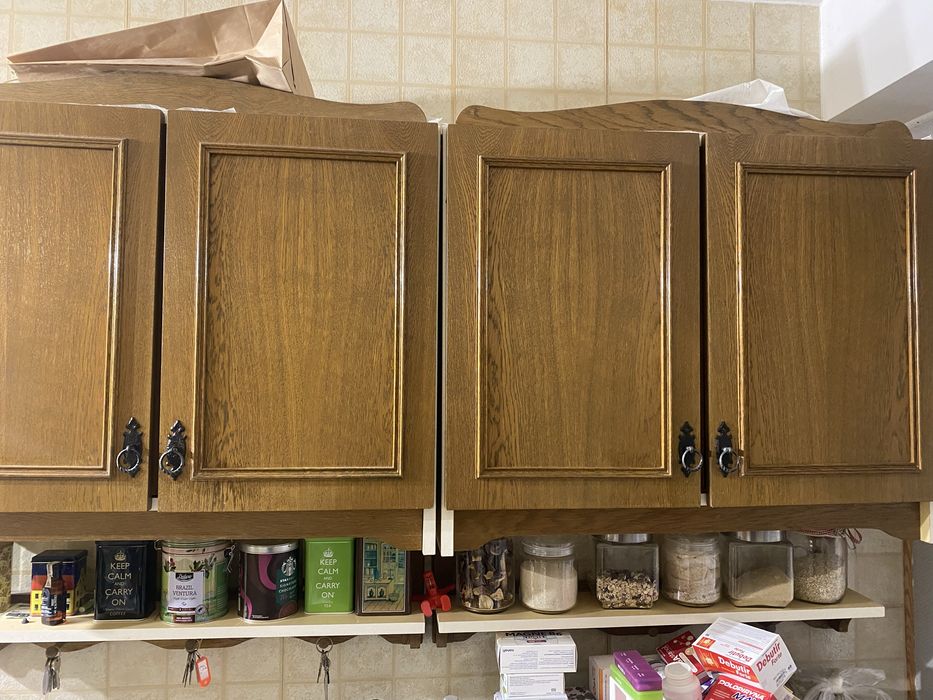 Meble kuchenne - szafki i stol kuchenny