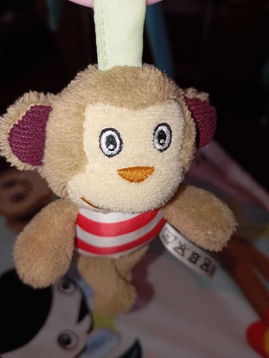 Tapete atividades bebé