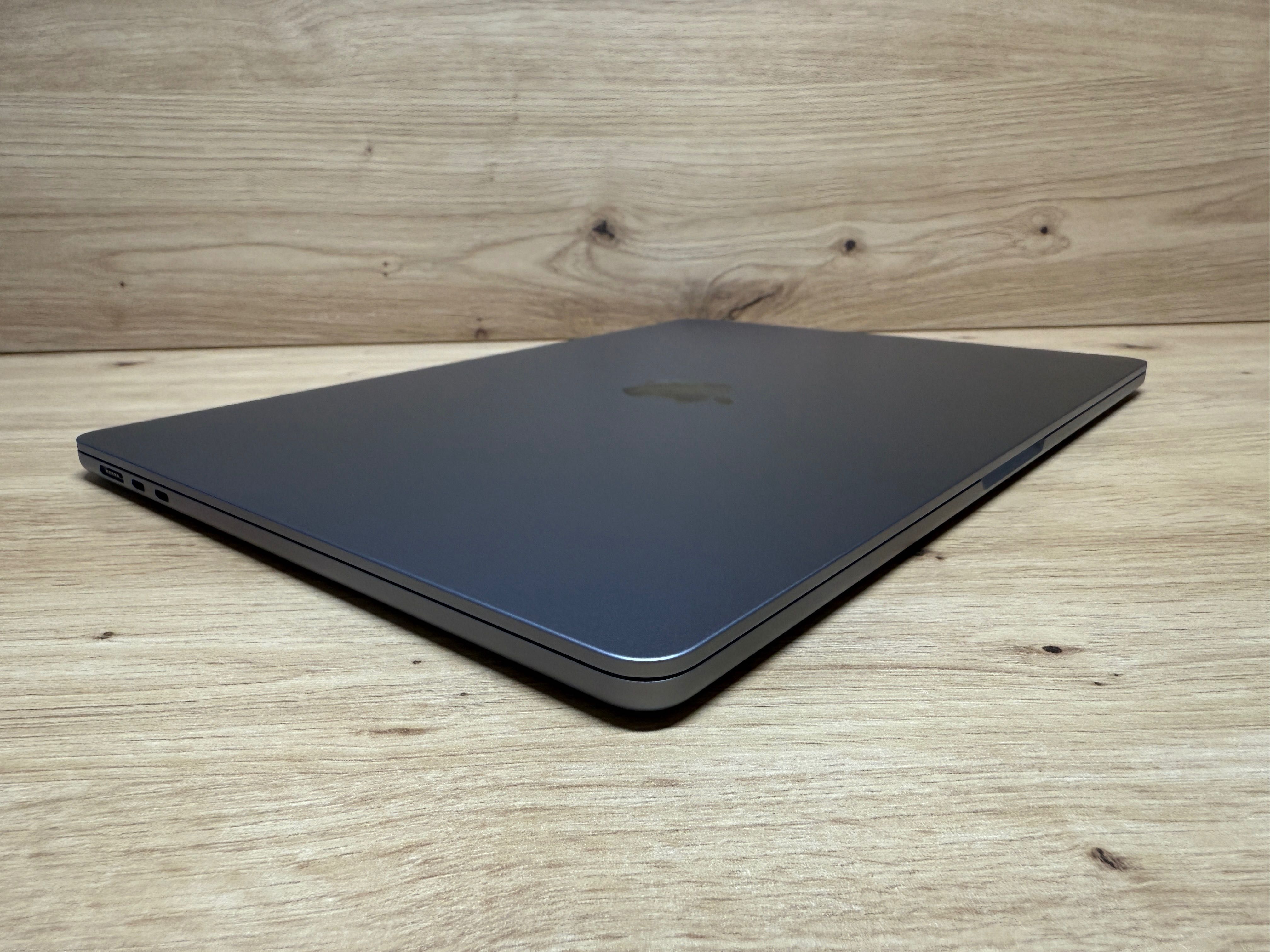 Apple MacBook Air 15” 2024 року M3 !! 16gb !! 512gb SSD на гарантії