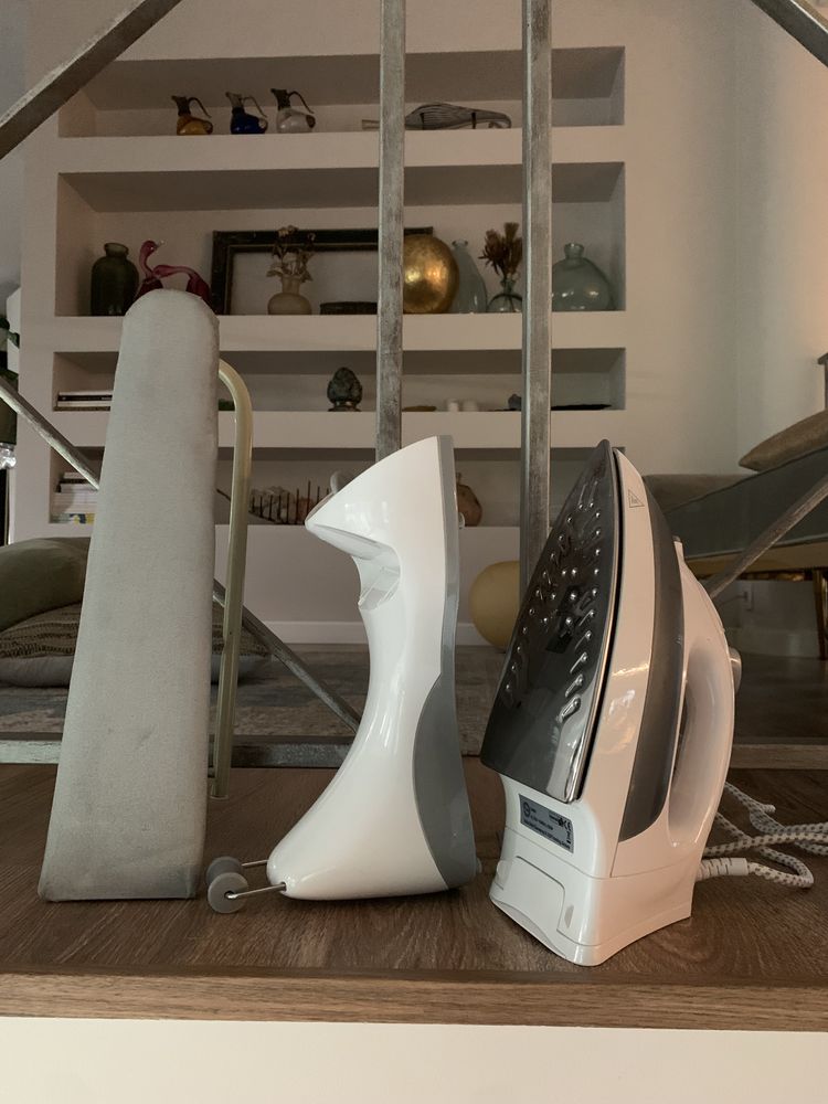 Żelazko ze stacją i mini deską