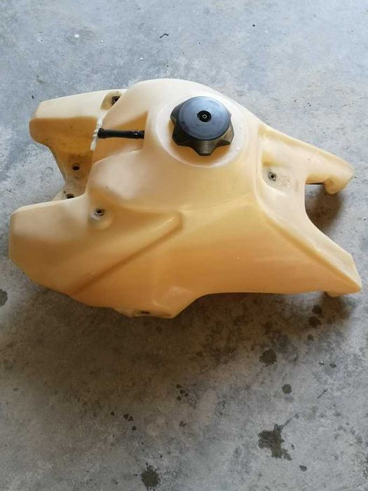 Vendo depósito de gasolina de 15l para Suzuki Ltr 450