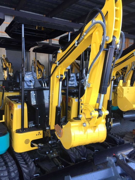 Mini Koparka 1t + ruchome ramie + rozsuwane gąsienice GG1050