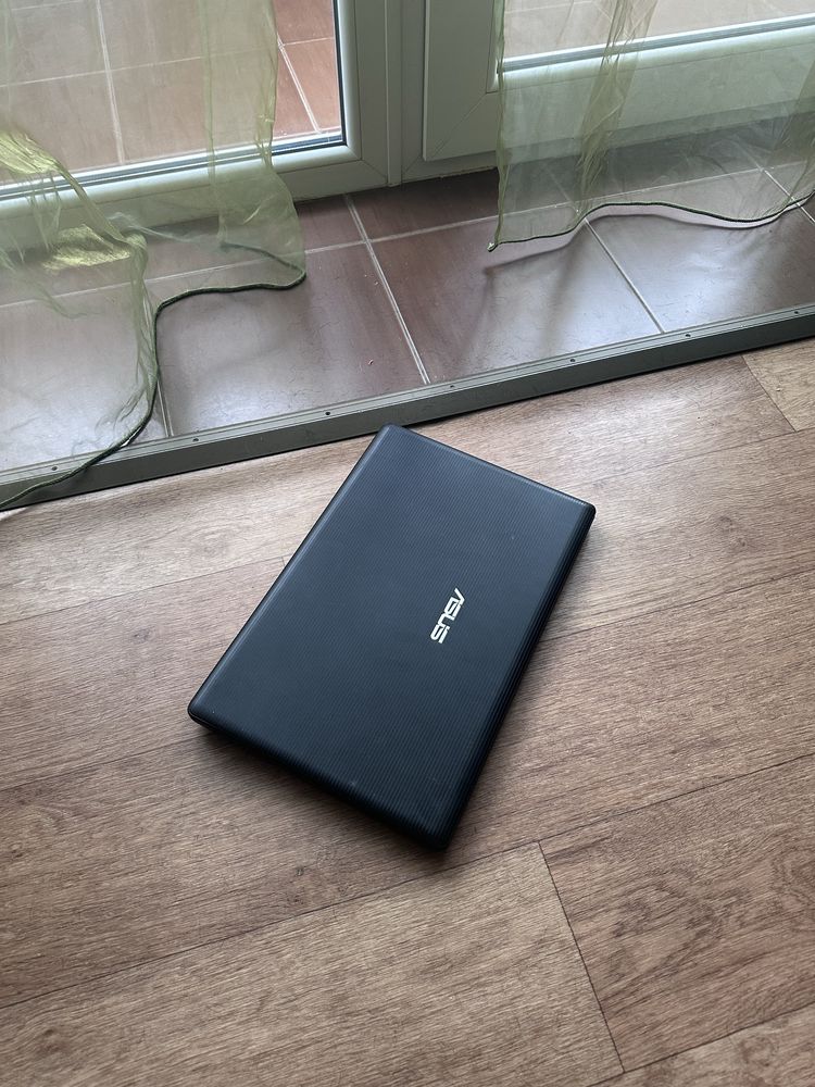Срочно Asus на i3