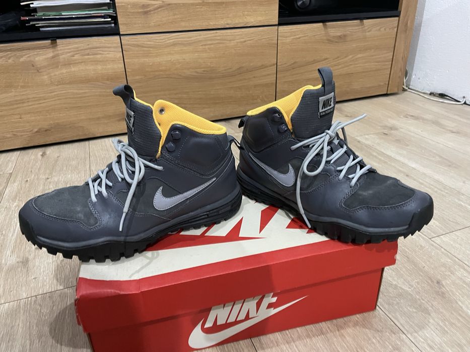 Buty Nike  zimowe rozmiar 42