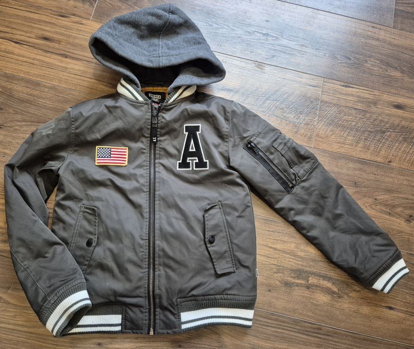 America Tuday kurtka 146 idealna