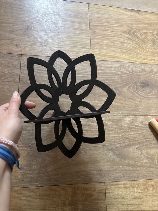 Kwietnik na jeden kwiatek wiszacy lub mini półeczka lotos