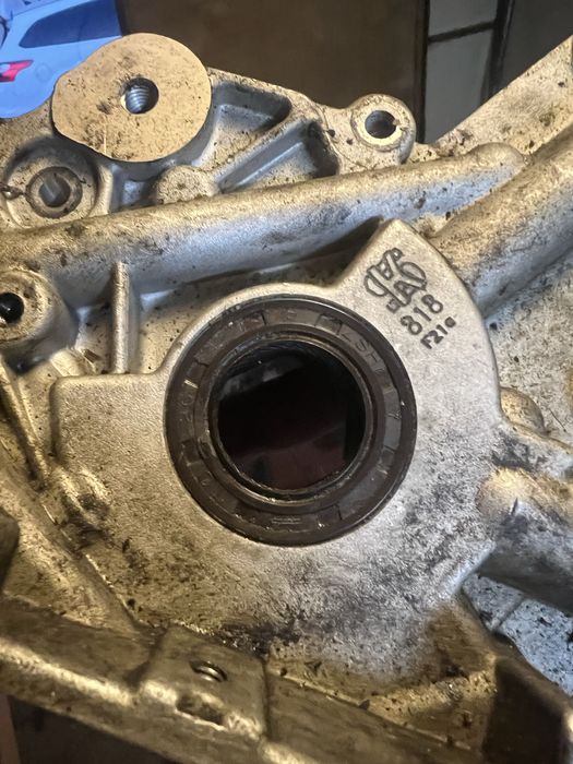 Масляний насос Opel Astra G