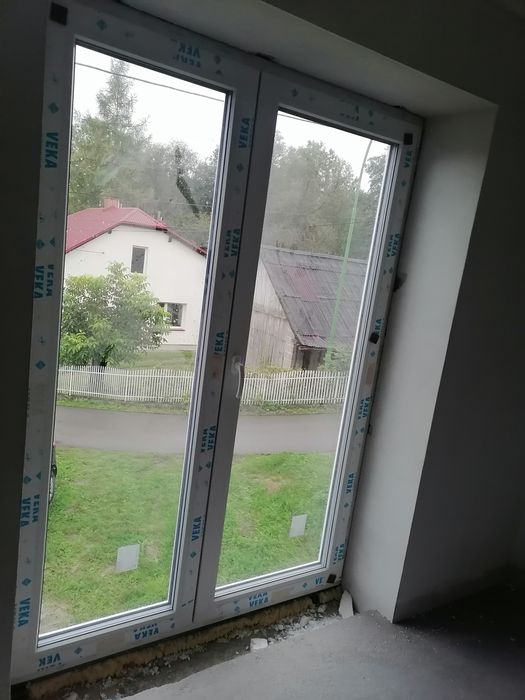 Okno balkonowe nowe wymontowane