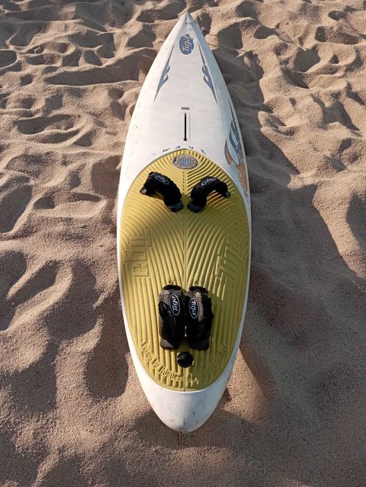 Prancha de windsurf Tiga wave 81 L