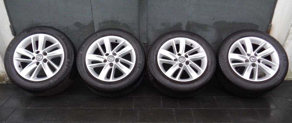Oryginalne alufelgi OPEL Meriva B 16 cali 5x110 Astra Vectra Alfa Saab