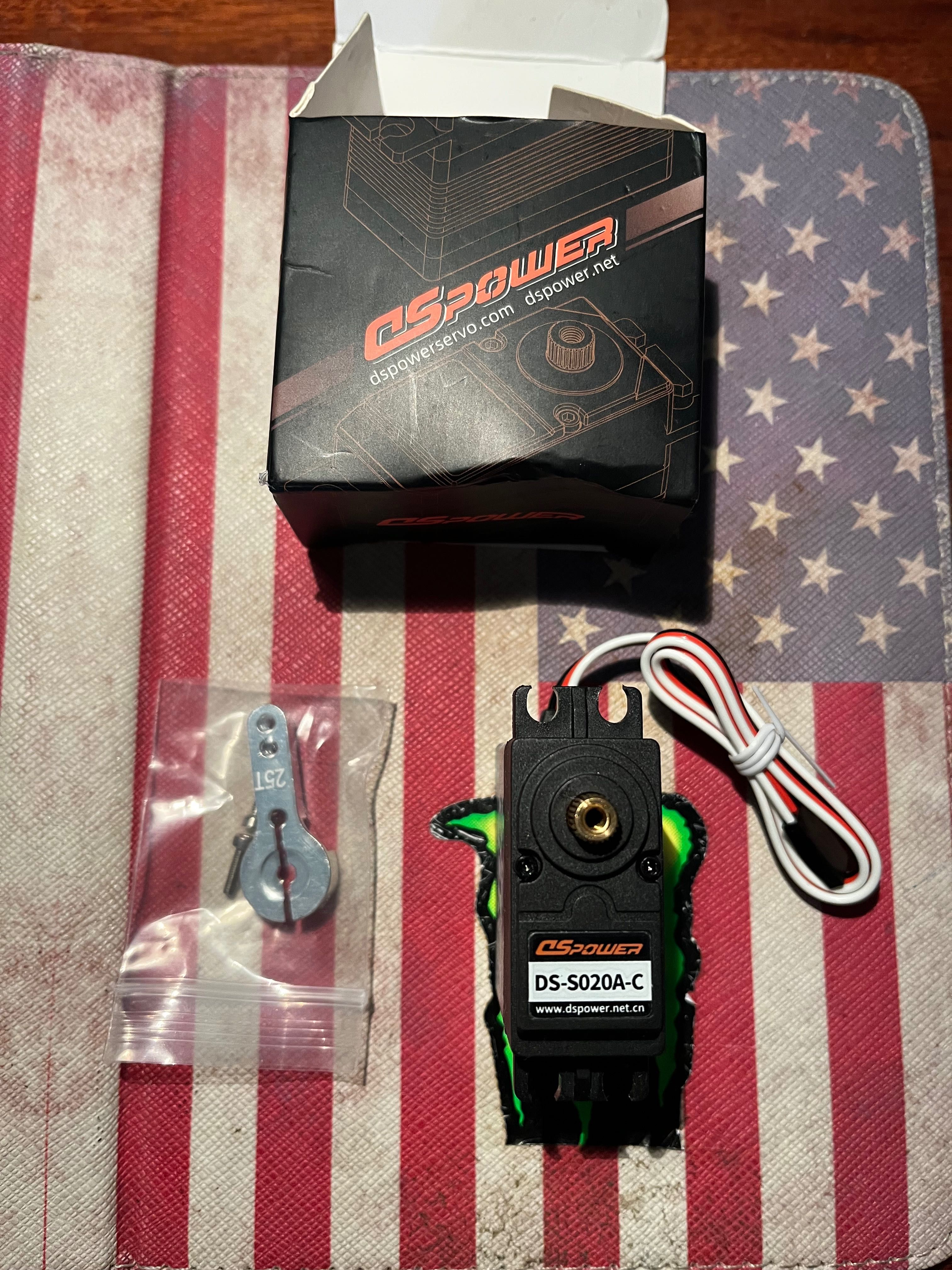 Servo MG 30kg para carros Rc